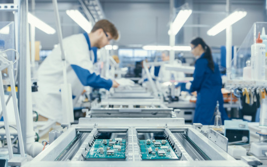 Kontraktowa produkcja elektroniki i usługi EMS