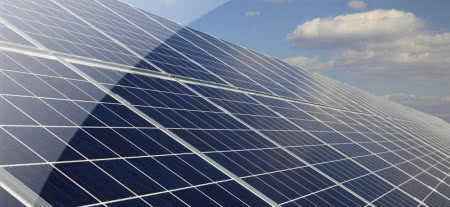 Komisja Europejska zatrzyma import paneli słonecznych z Chin 