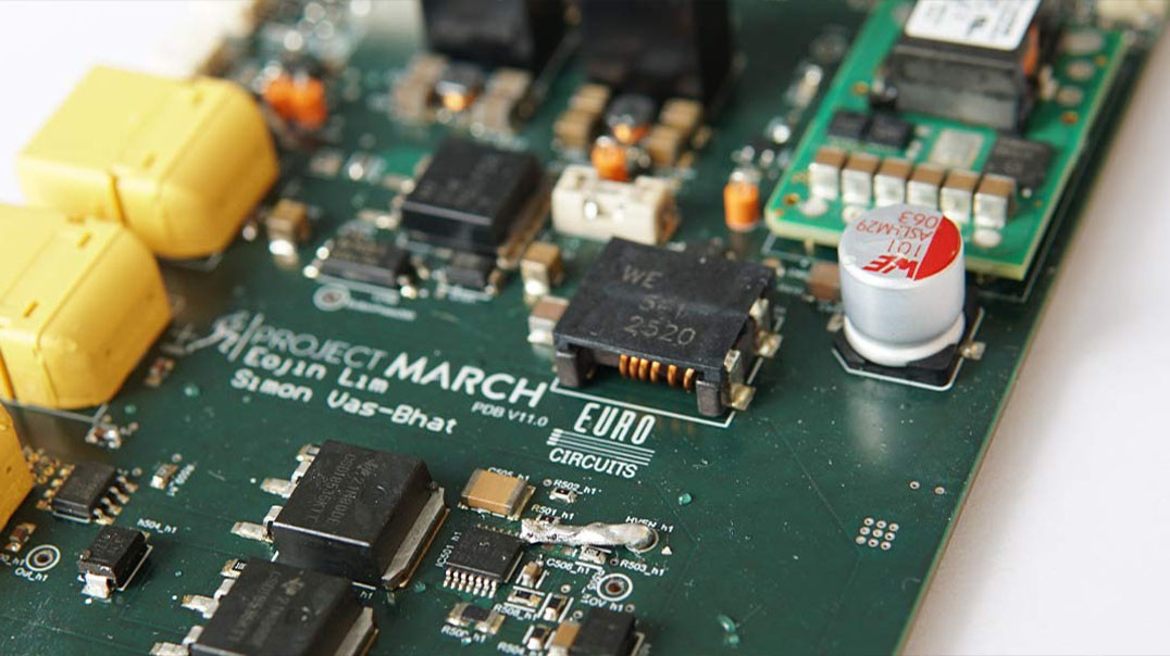 Studenci TU Delft rozwijają elektronikę egzoszkieletu do samodzielnego chodzenia