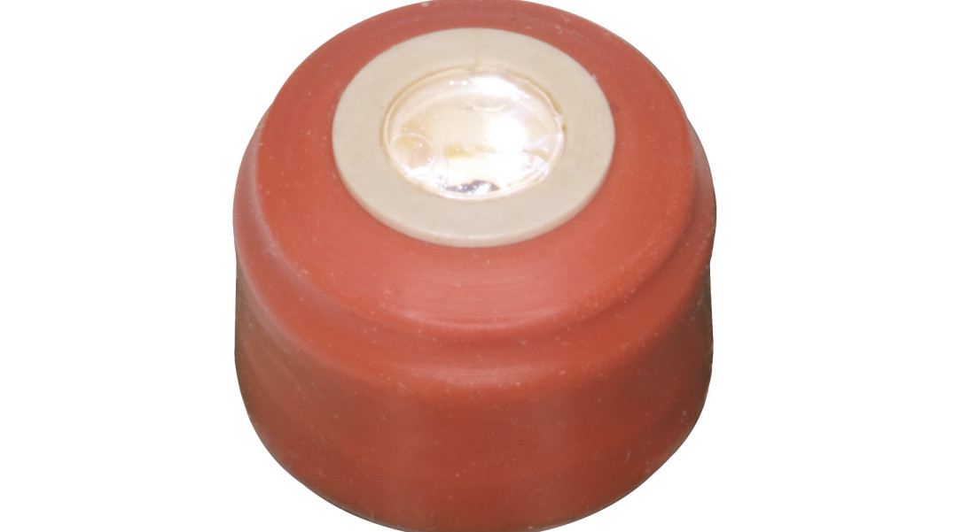 Przycisk K12S firmy C&K w wersji z podświetleniem cold white