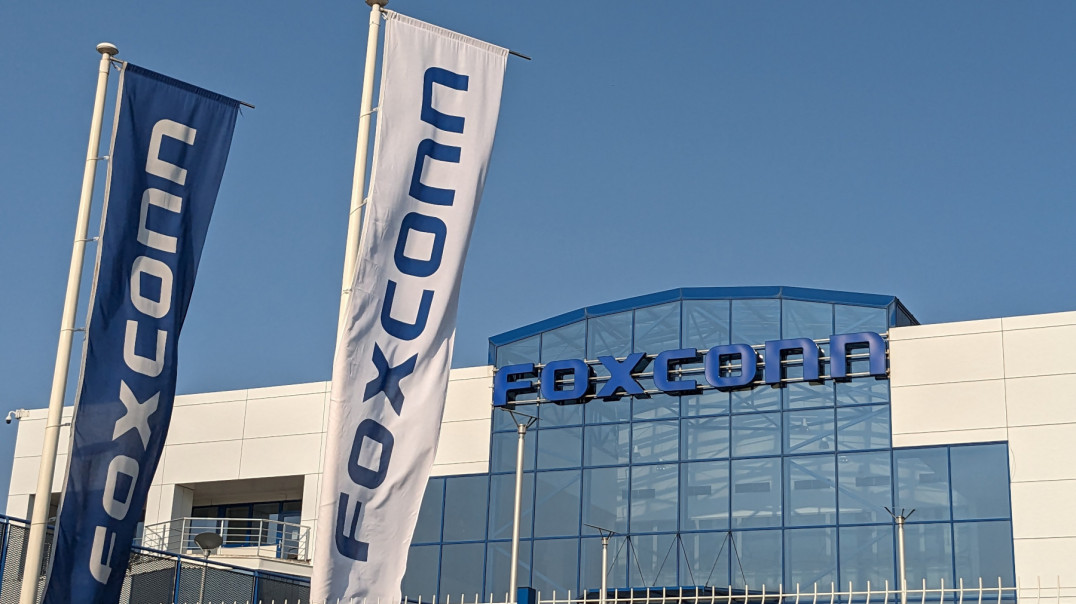 Foxconn zainwestuje w zakład pakowania i testowania w Europie