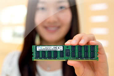 Samsung uruchomił masową produkcję pamięci DDR4 w technologii 20nm 