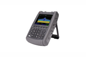 Nowa generacja ręcznych analizatorów FieldFox do pracy w terenie