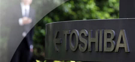 Toshiba sprzedaje udziały w Topconie 
