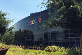 Google zainwestuje miliard dolarów w brytyjskie centrum danych 