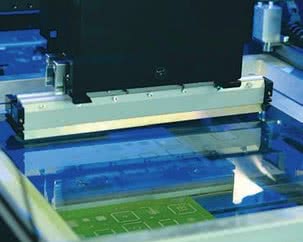 Nowość na rynku urządzeń produkcyjnych - sitodrukarka z technologią JET 