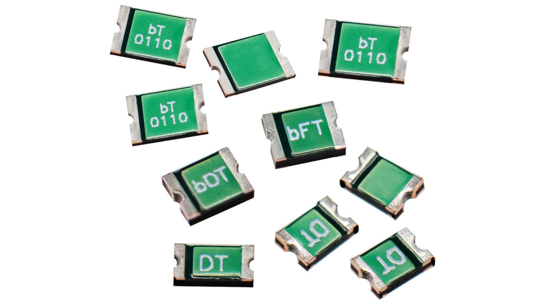 Bezpieczniki resetowalne SMD do pracy w temperaturze otoczenia od -40 do +125°C