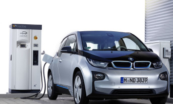 BMW chce sprzedać w 2017 roku 100 tysięcy elektrycznych samochodów