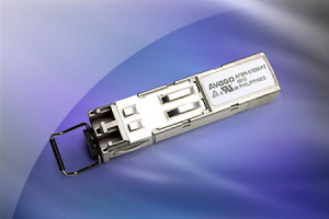 Ultraenergooszczędny transceiver SFP 100Base-FX IEEE 802.3u o typowym poborze prądu 255 mA