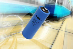 Elektrolityczne kondensatory mocy 6000µF/250...450 V do aplikacji trakcyjnych
