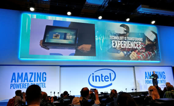 Intel wesprze się outsourcingiem przy produkcji swoich chipów 14 nm 