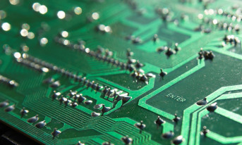 Apex inwestuje w zakłady w Tajlandii, by zwiększyć możliwości produkcji PCB