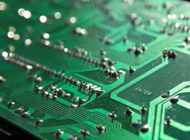 Apex inwestuje w zakłady w Tajlandii, by zwiększyć możliwości produkcji PCB