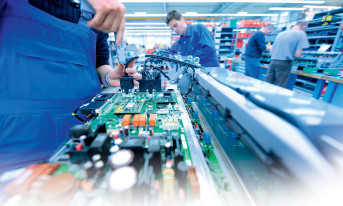 "...As-a-Service", czyli kooperacja i usługi w produkcji elektroniki