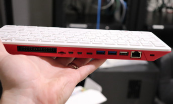 Komputer stacjonarny Raspberry Pi 400