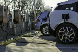 Koncerny BMW, Daimler, Ford i Volkswagen utworzą sieć punktów ładowania pojazdów elektrycznych 