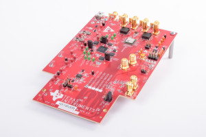 Szybki chipset 10 GHz/6,4 GSps z przetwornikiem A/C i pętlą PLL do radarów i komunikacji 5G