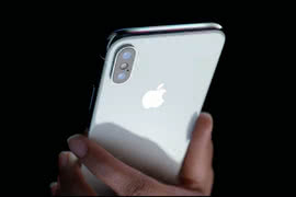 Apple redukuje produkcję iPhone'ów o 20% 
