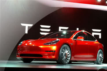 Tesla chce uzyskać 1,4 mld dolarów ze sprzedaży akcji w celu rozszerzenia produkcji 