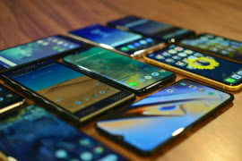 Globalna sprzedaż smartfonów wzrosła w 2021 roku o 6% 