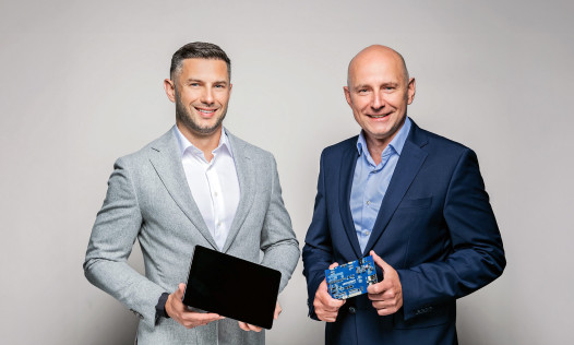 Unisystem – 30 lat ewolucji w świecie wyświetlaczy