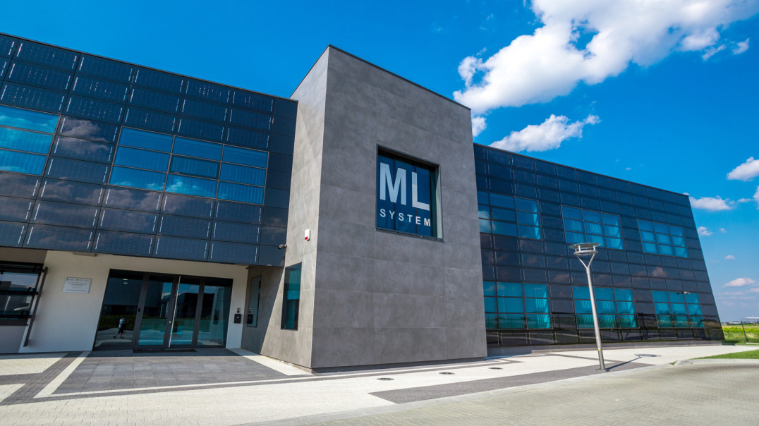 ML System oficjalnie uruchomi linię produkcyjną Quantum Glass