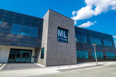 ML System oficjalnie uruchomi linię produkcyjną Quantum Glass