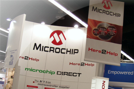 Microchip Technology przejmuje EqcoLogic