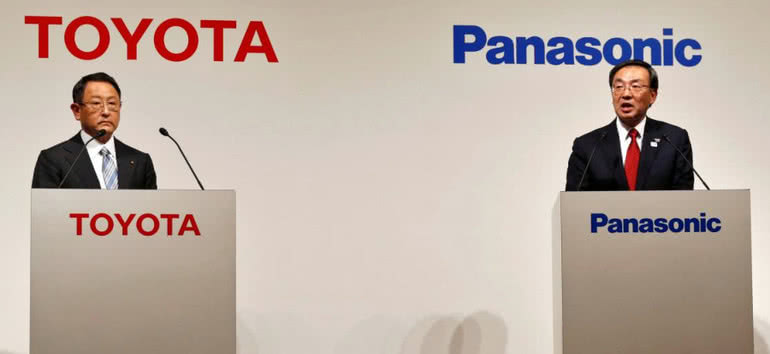 Toyota i Panasonic wspólnie opracują akumulatory dla pojazdów elektrycznych 