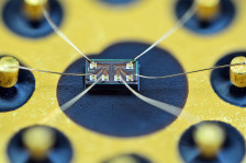 Wirebonding NIE odchodzi do lamusa