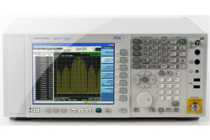 Analizator sygnałów na zakres fal milimetrowych o średnim poziomie szumu -138 dBm @ 50 GHz