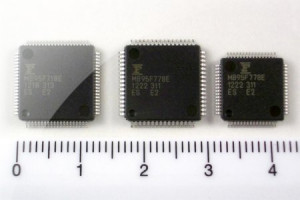 8-bitowe mikrokontrolery o napięciu zasilania 1,8...5,5 V z wbudowanym kontrolerem LCD