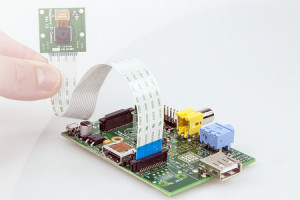 Raspberry Pi model A z modułem kamery