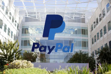 PayPal zainwestuje w Ubera 500 mln dolarów 