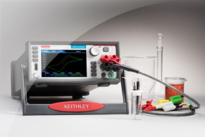 Laboratoryjne analizatory elektrochemiczne 2450-EC i 2460-EC z ekranem dotykowym