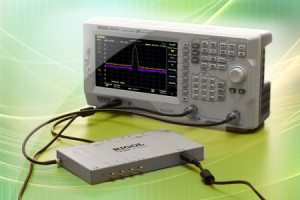 Tani analizator widma na pasmo 9 kHz...1,5 GHz z opcjonalnym generatorem śledzącym