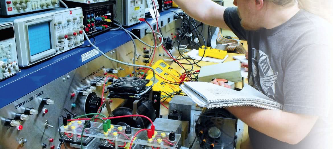 Wyposażenie warsztatowe i narzędzia do produkcji i serwisu elektroniki
