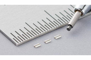 Ultrapłaski kondensator ceramiczny MLCC 1 µF/4 VDC o małej indukcyjności szeregowej