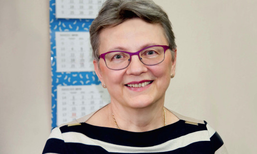 Specjalizujemy się w ekspresowych usługach wykonywania średnich i małych serii płytek drukowanych, mówi Barbara Macura z firmy Elpin-PCB