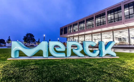 Foxconn umacnia współpracę z Grupą Merck w zakresie rozwoju biotechnologii 