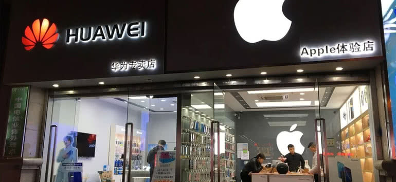 Rynek smartfonów w Chinach nadal słabnie 