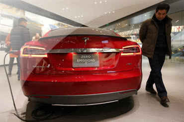 Samochody na prąd - Tesla i chińskie PSA 