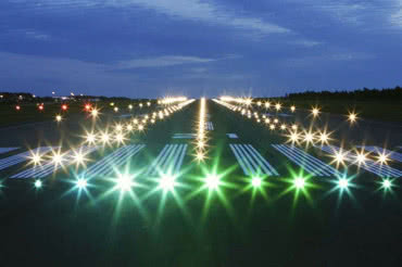 Carlyle kupuje specjalistę od oświetlenia lotniskowego - ADB Safegate 