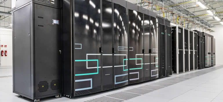 Skoda stworzyła superkomputer składający się z 6,5 tys. serwerów 