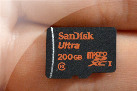SanDisk prognozuje spadek rocznych przychodów